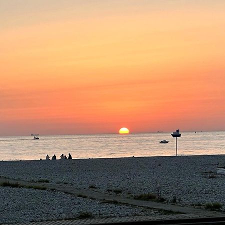 Appartement Agreable Et Confortable Pour 4 Personnes Le Havre Exterior photo